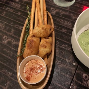 Estuary - Breadbasket with mini croissants - Seafood Near Me - Washington, DC, District of Columbia