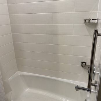 SpringHill Suites by Marriott Tifton - The bathtub. - Hotels Near Me - Tifton, Georgia SpringHill Suites by Marriott Tifton - The bathtub. - Hotels Near Me - Tifton, Georgia