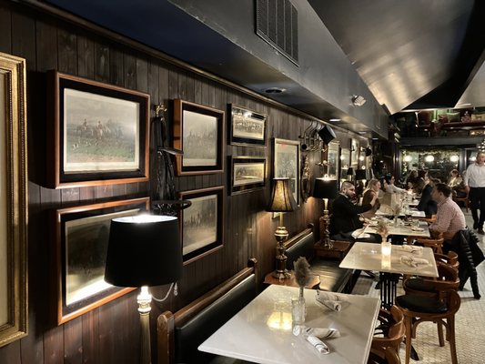TAILLEUR RESTAURANT by null