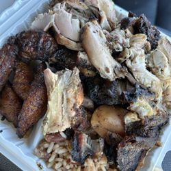 Jamaica Gee's - Jerk chicken, rice and plaintains