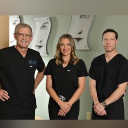 Ophthalmic Plastic & Cosmetic Surgery