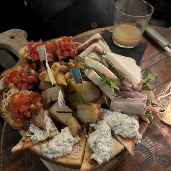 Pimm's Good - Charcuterie Board - Roman Near Me - Rome, RM