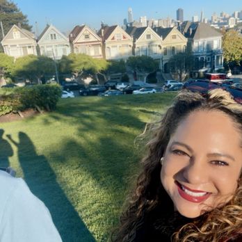 Painted Ladies - Me taking selfies and enjoying the view - Landmarks & Historical Buildings Near Me - San Francisco, California Painted Ladies - Me taking selfies and enjoying the view - Landmarks & Historical Buildings Near Me - San Francisco, California