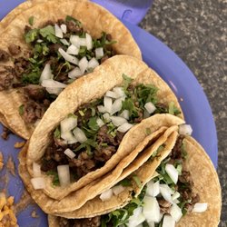Carniceria Y Taqueria Campos - Steak tacos