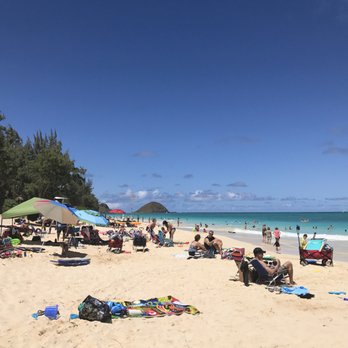 Bellows Field Beach Park - I've rarely been to a more noisy, crowded beach. - Beaches Near Me - Waimanalo, Hawaii