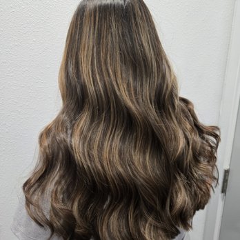 Bella Blondes - Hair Salons Near Me - Modesto, California