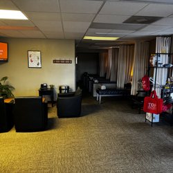 Citrin Chiropractic Center - Therapy/Rehabilitation waiting area