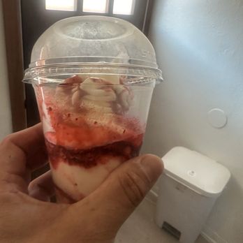 Wienerschnitzel - Sundae Strawberry Sundae Strawberry Sundae - Fast Food Near Me - Torrance, California