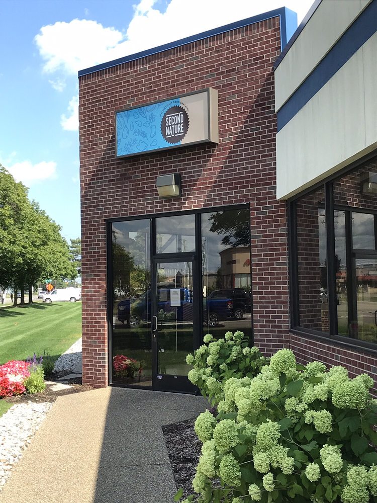 KAR’S NUTS Updated August 2024 1200 E 14 Mile Rd, Madison Heights