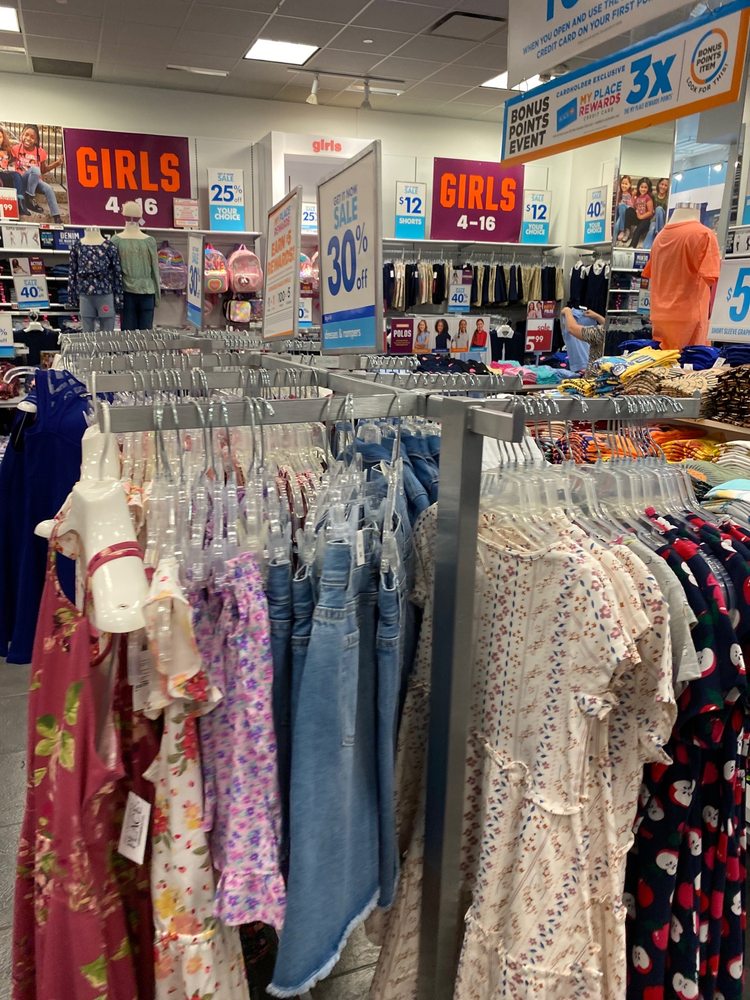 THE CHILDREN’S PLACE OUTLET 5220 Fashion Outlets Way, Rosemont