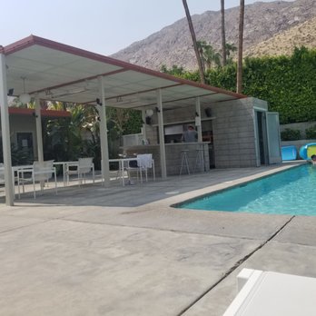 Orbit In - Bar area at pool - Hotels Near Me - Palm Springs, California Orbit In - Bar area at pool - Hotels Near Me - Palm Springs, California