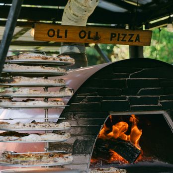 Oli Oli Pizza - by Mashasakhno.photo - Pizza Near Me - Paia, Hawaii Oli Oli Pizza - by Mashasakhno.photo - Pizza Near Me - Paia, Hawaii
