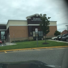 Here sales people are friendly and helpful. I enjoy coming in to select jewelry for my wife Here sales people are friendly and helpful. I enjoy coming in to select jewelry for my wife