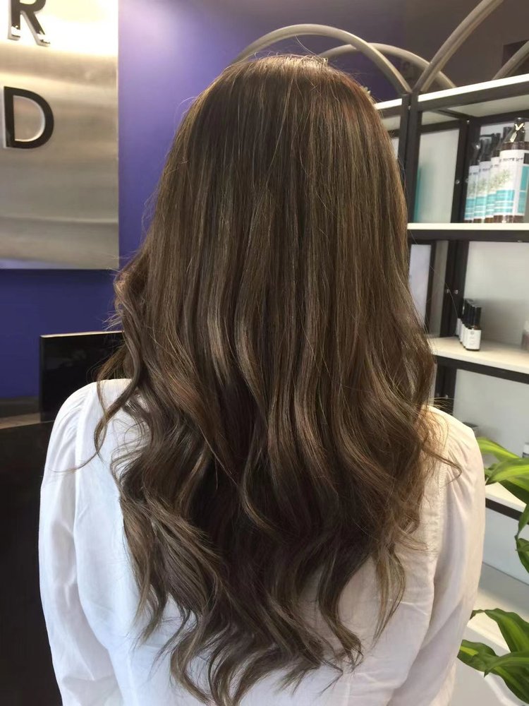 Hair District Image