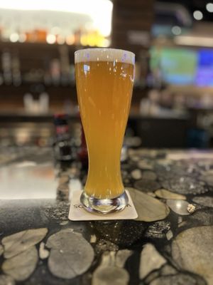 WINGERS Restaurant & Alehouse by null