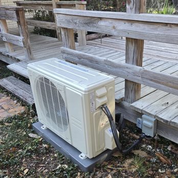 Top Notch AC & Heat - Mini-split install in Diamondhead - Heating & Air Conditioning/HVAC Near Me - Diamondhead, Mississippi Top Notch AC & Heat - Mini-split install in Diamondhead - Heating & Air Conditioning/HVAC Near Me - Diamondhead, Mississippi