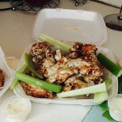 Townline Pizza - Fantastic homemade soups and foods! Everything I have eaten here has been excellent! Family owned business with great food and service!