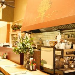 Alana's Cafe