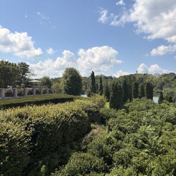 RH Indianapolis | The Gallery at The DeHaan Estate - Outdoor garden view over the lake - Interior Design Near Me - Indianapolis, Indiana RH Indianapolis | The Gallery at The DeHaan Estate - Outdoor garden view over the lake - Interior Design Near Me - Indianapolis, Indiana