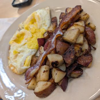Roost - Salad Near Me - New Braunfels, Texas