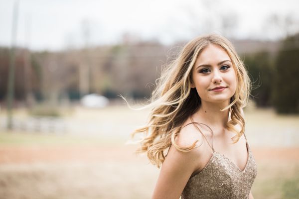 Surreal Beauty Nashvillle | Barber | Blowout Bar by null