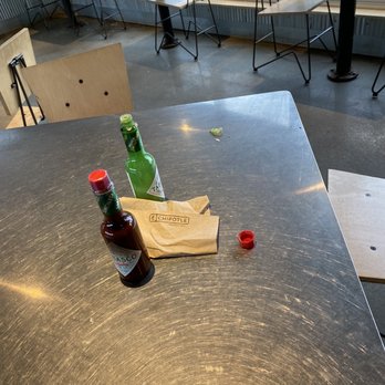 Chipotle Mexican Grill - Dirty tables - Mexican Near Me - Midlothian, Virginia Chipotle Mexican Grill - Dirty tables - Mexican Near Me - Midlothian, Virginia