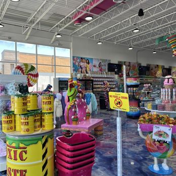 Sugar Planet - Inside - Candy Stores Near Me - Orlando, Florida