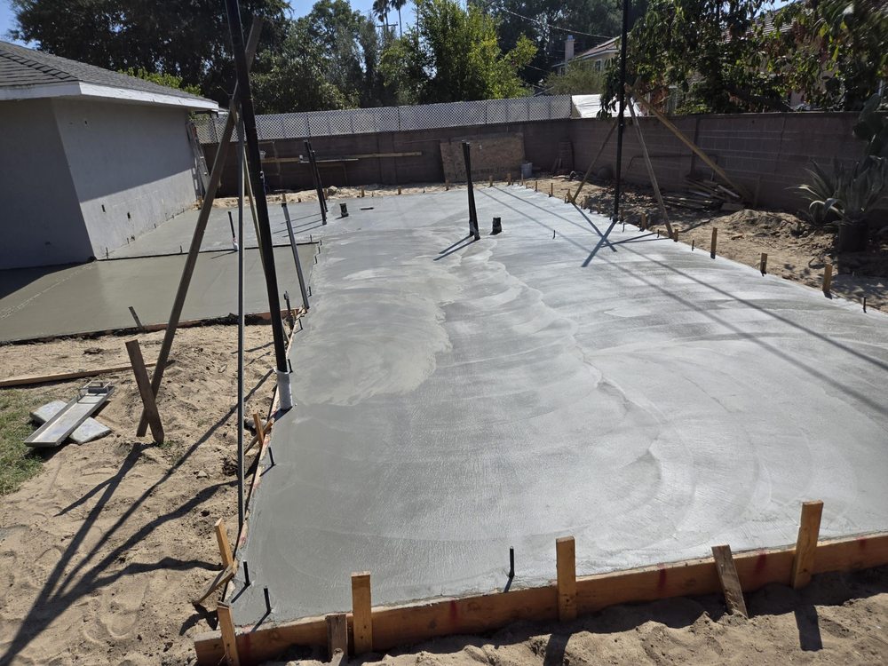 Slide of Millennial Contractor