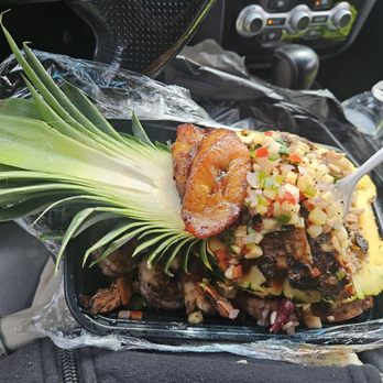 Bratts Hill by Chef Darian - Pineapple bowl with jerk chicken & shrimp - Caribbean Near Me - Buffalo, New York