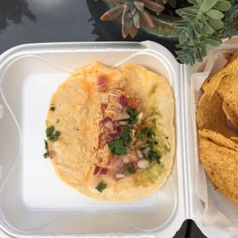 Guac N Tacos - "Chicken Tinga" sad. - Tacos Near Me - Elmhurst, Illinois