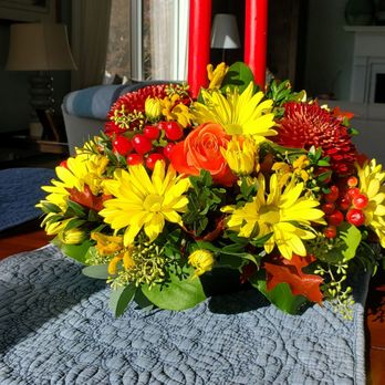 Roaring Oaks Florist - Stunning fresh Fall table arrangement.  So beautiful.  The details just top quality.   I will be using them again. - Florists Near Me - Lakeville, Connecticut