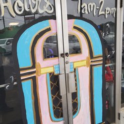 Lizzy's Diner - The entrance