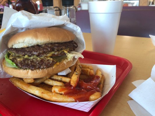CARROLL’S GIANT BURGER - 25 Photos & 38 Reviews - Burgers - 713 N La ...