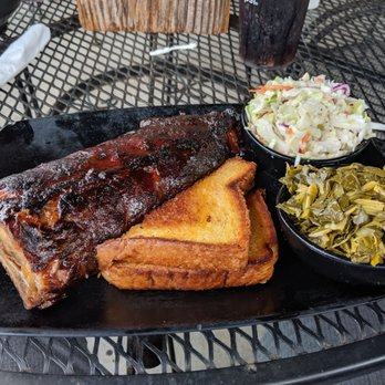 Round House BBQ - Barbeque Near Me - Trenton, Michigan