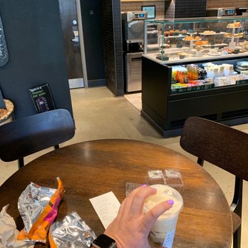 Starbucks - I'm grabbing moooooore! More yum-yum!! - Coffee & Tea Near Me - Honolulu, Hawaii Starbucks - I'm grabbing moooooore! More yum-yum!! - Coffee & Tea Near Me - Honolulu, Hawaii