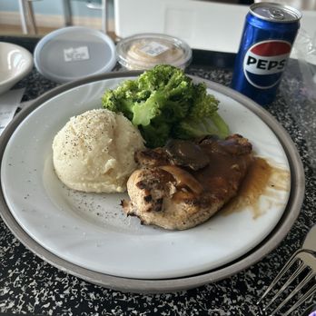 St. Joseph's Hospital - North - Chicken Marsala, Mashed potatoes and broccoli - Hospitals Near Me - Lutz, Florida