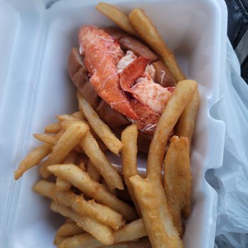 Lobster & Pho - Lobster roll & fries - Seafood Near Me - Independence, Ohio