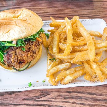 Nolabelle Kitchen + Bar - Spicy Fried Chicken Sandwich - Burgers Near Me - Mankato, Minnesota