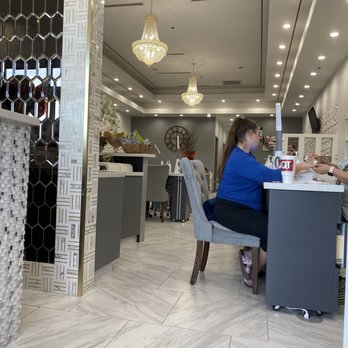 Pink Polish Nails Bar - Beautiful salon - Nail Salons Near Me - Gilbert, Arizona