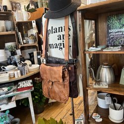 October Moon Art Gallery & Gift Boutique