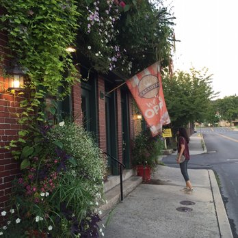Queen City Cravings - Entrance - Coffee & Tea Near Me - Cumberland, Maryland Queen City Cravings - Entrance - Coffee & Tea Near Me - Cumberland, Maryland