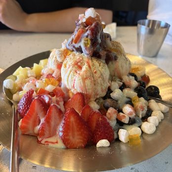 GoGi Korean BBQ - Biingsu bowl - Korean Near Me - Savage, Minnesota