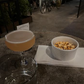Cafe Colette - Spicy Popcorn and strawberry cosmopolitan - New American Near Me - Brooklyn, New York