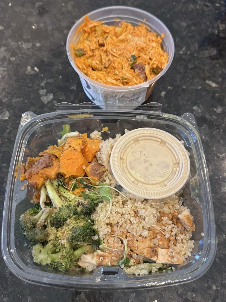 Green Fork & Straw Logo