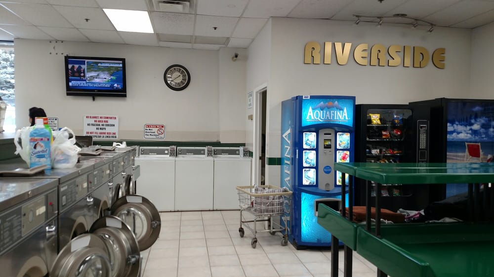 RIVERSIDE LAUNDROMAT Updated September 2024 26 River Rd, North