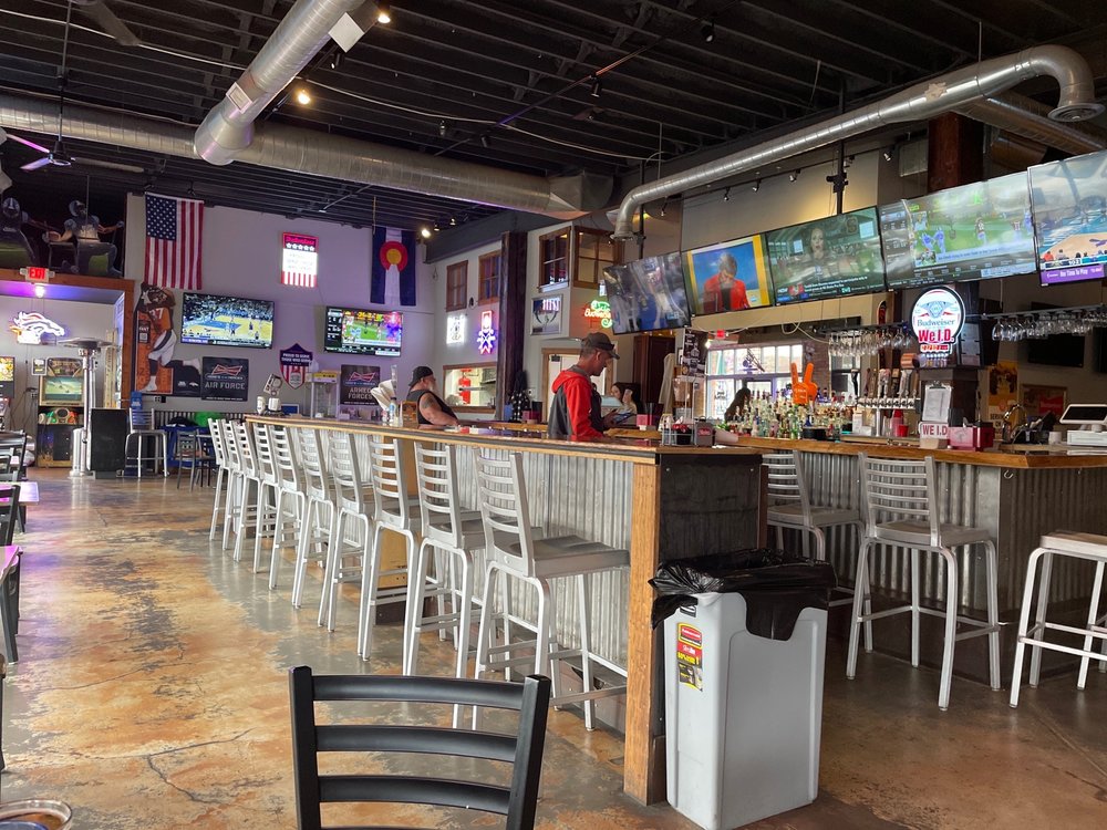 SIDELINES SPORTS BAR Updated October 2024 13 Reviews 35 N