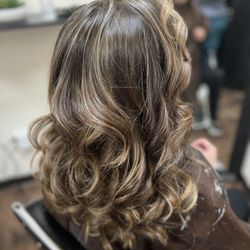 New Waves Salon - Highlights and styled hair