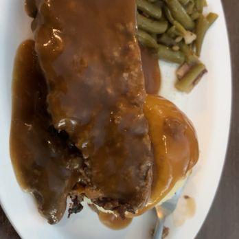 The Fish Spot - Meatloaf, mashed potatoes and green beans - Seafood Near Me - Texas City, Texas The Fish Spot - Meatloaf, mashed potatoes and green beans - Seafood Near Me - Texas City, Texas