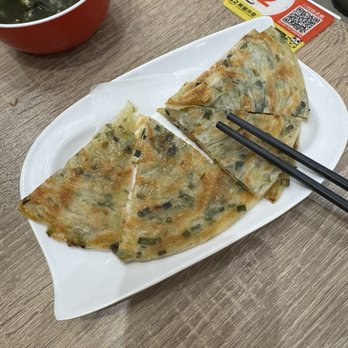 Mom's Pan-Fried Buns - Chinese Near Me - Toronto, Ontario