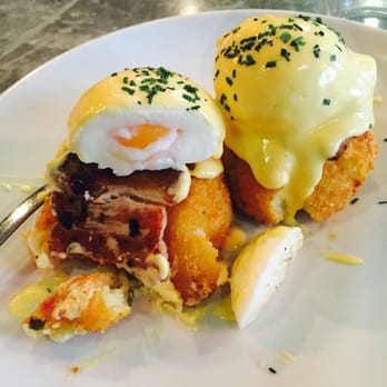 Ozone Coffee - Eggs Benedict on bubble n squeak cakes. Looked really good, but gotta say not really my thing. - Coffee & Tea Near Me - London, XGL Ozone Coffee - Eggs Benedict on bubble n squeak cakes. Looked really good, but gotta say not really my thing. - Coffee & Tea Near Me - London, XGL